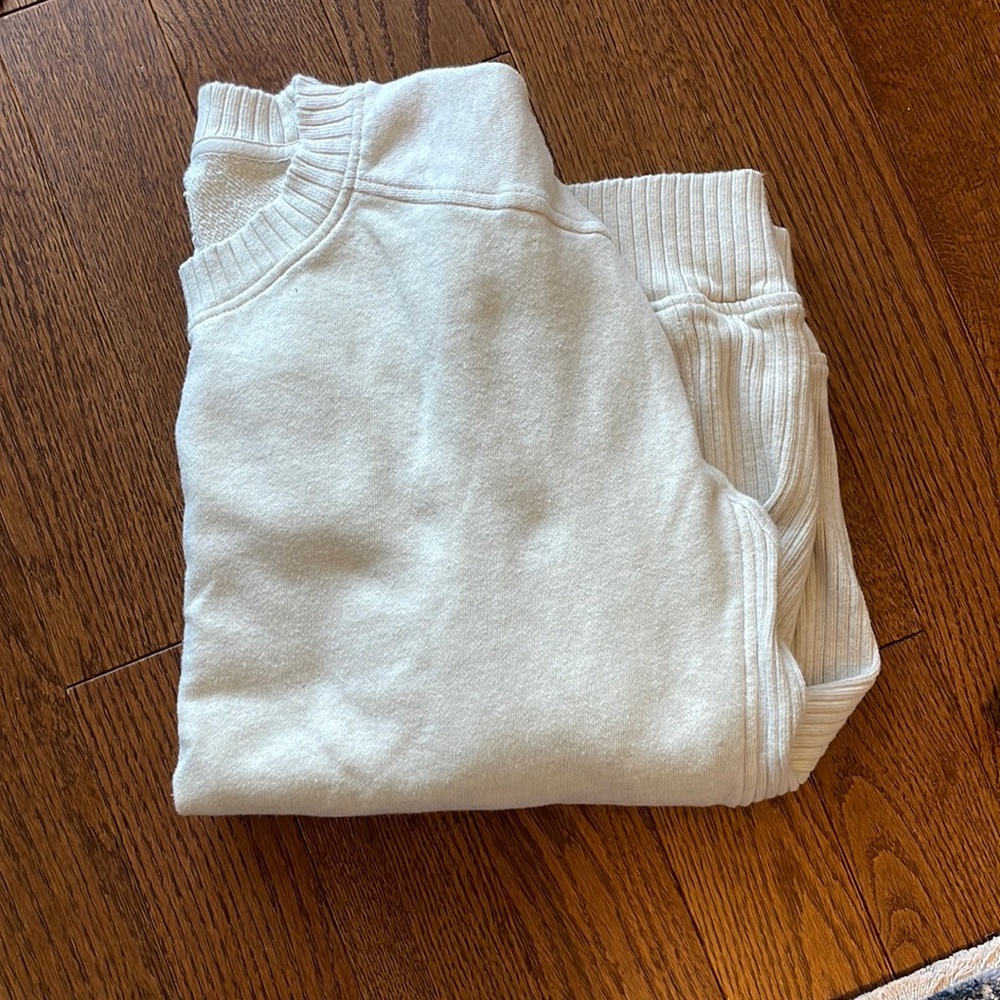 Aerie Sweatshirt
